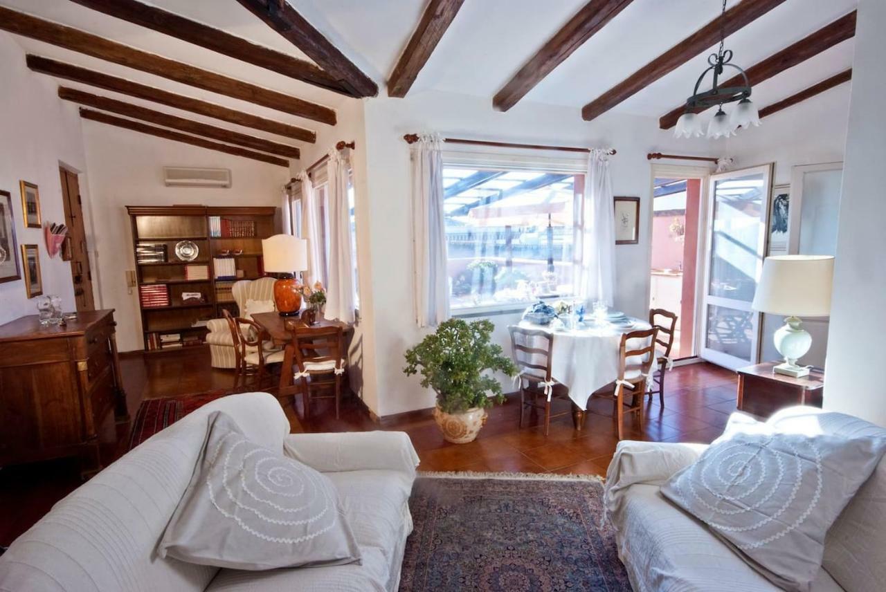 Attico In Centro Con Vista Della Torre - Cozy Penthouse Facing To The Tower Apartment Oristano Luaran gambar