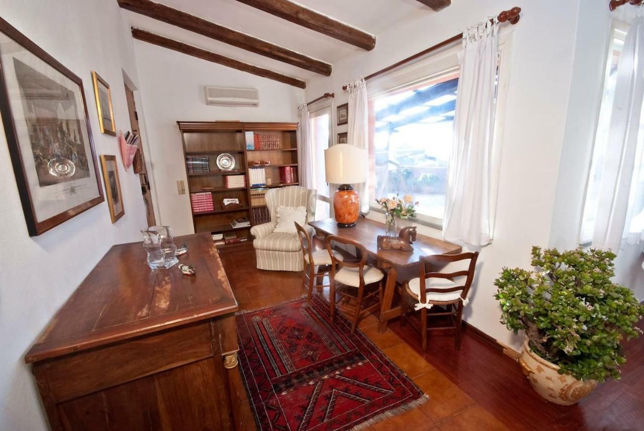 Attico In Centro Con Vista Della Torre - Cozy Penthouse Facing To The Tower Apartment Oristano Luaran gambar